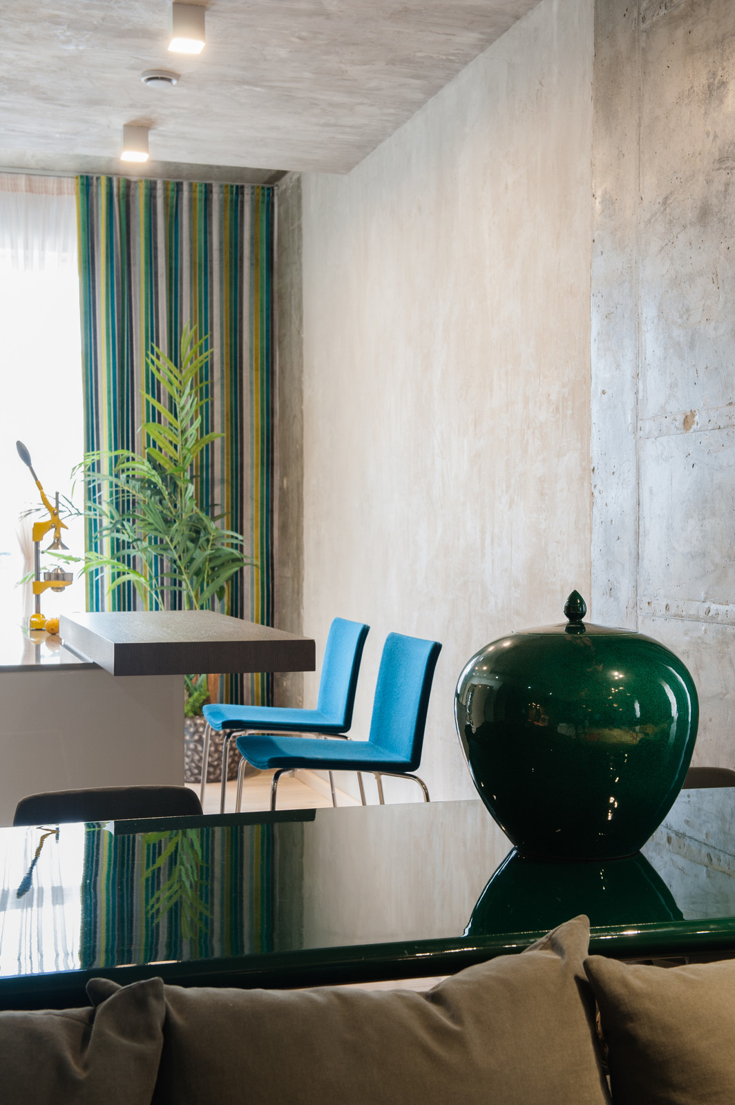 Стихия бетона. Интерьер квартиры в стиле LOFT.