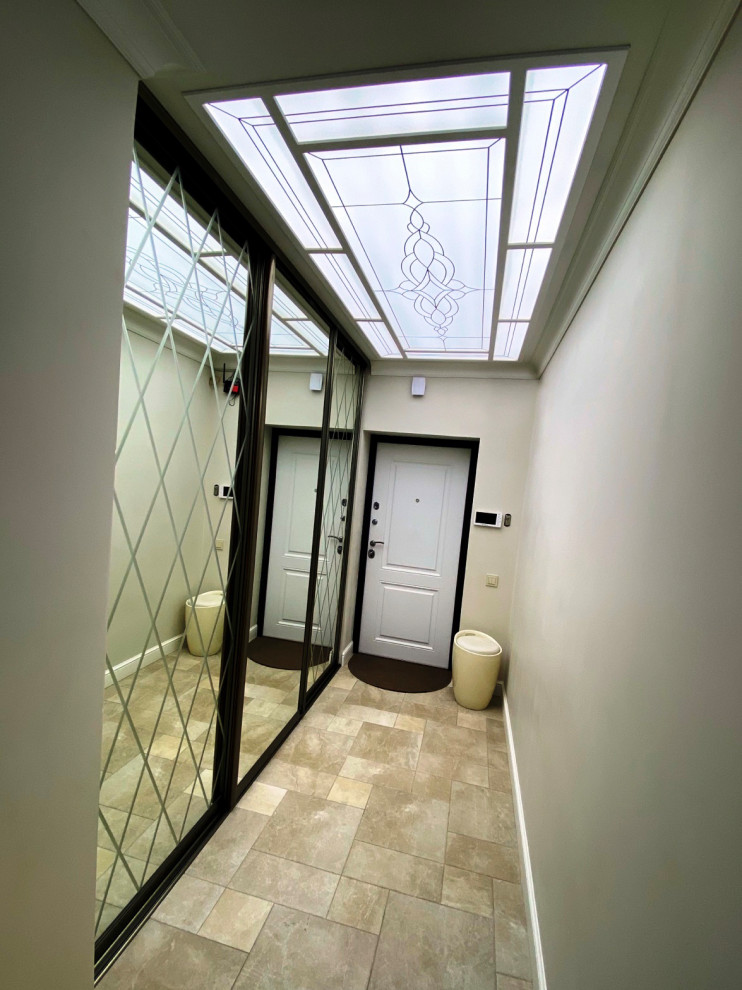 Обложка проекта: Витражный потолок в прихожей.