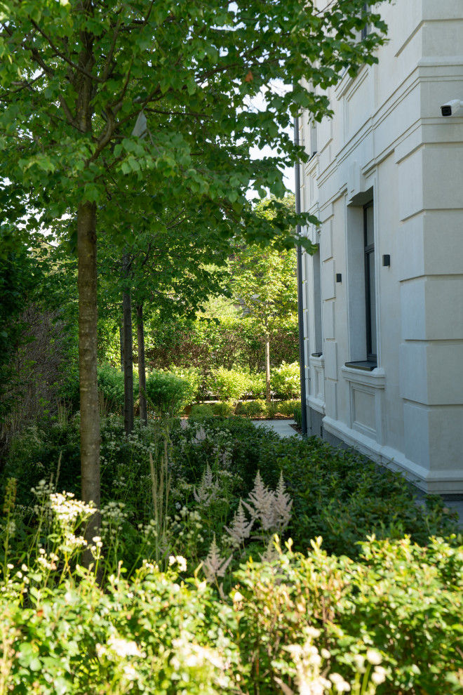 Ренессанс Парк 2022г