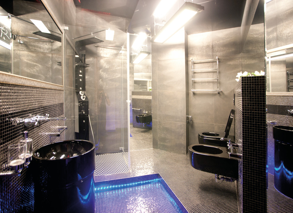 Обложка проекта: санузел в черном