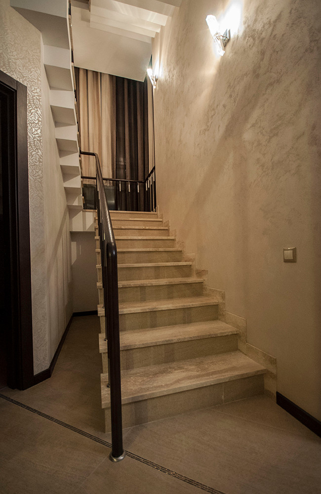 Частная квартира- отделка "Итальянская декоративная краска с эффектом песчаника"