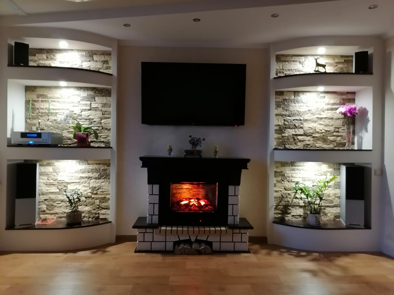 Обложка проекта: Стильный дизайн интерьера! Декоративный камень!