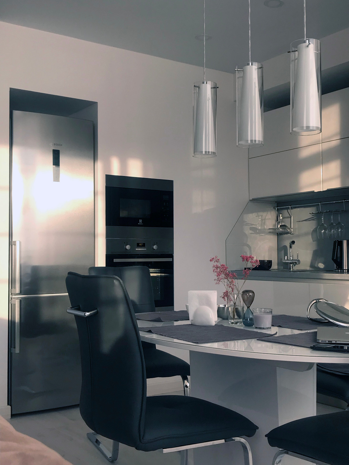 Обложка проекта: Однокомнатная белая студия