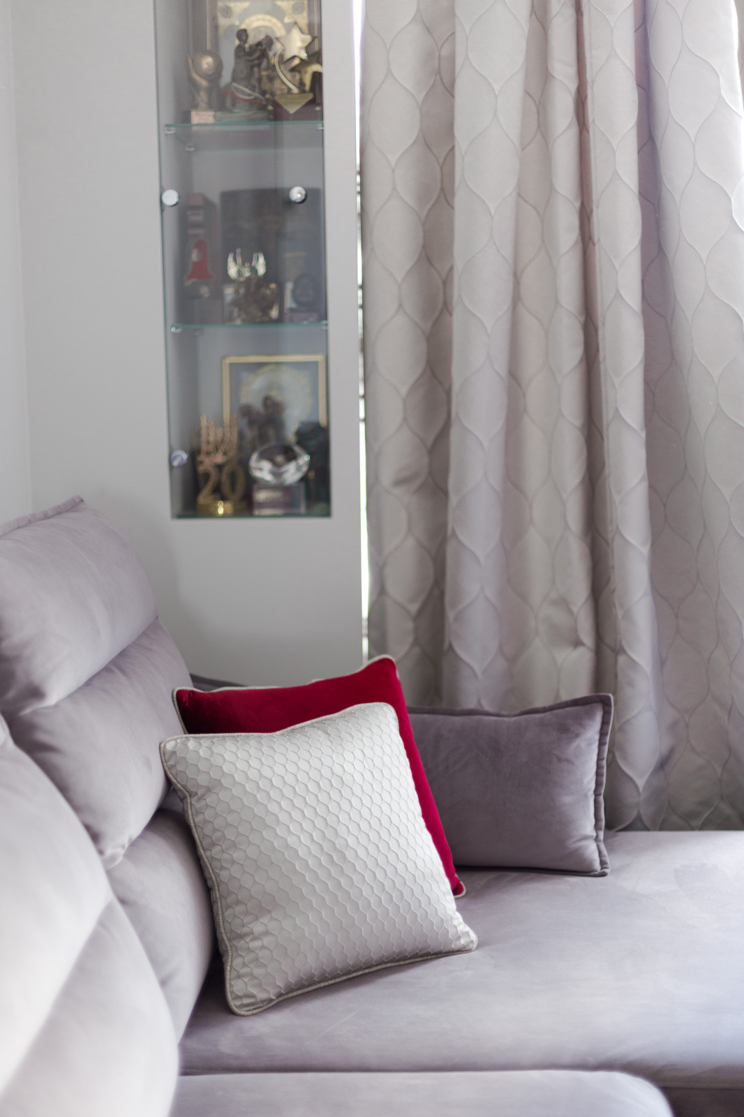 Оформление зоны кухни-гостиной-столовой для Анфисы Чеховой