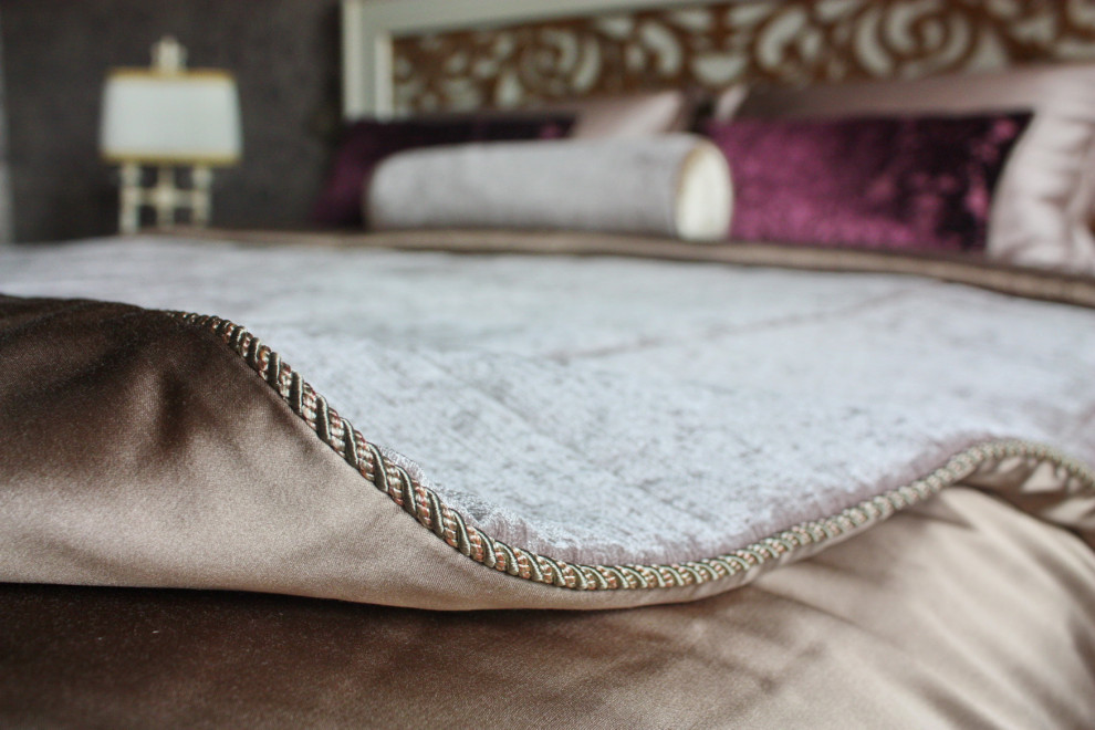 Спальни: оформление кроватей, декоративные покрывала, валики, подушки