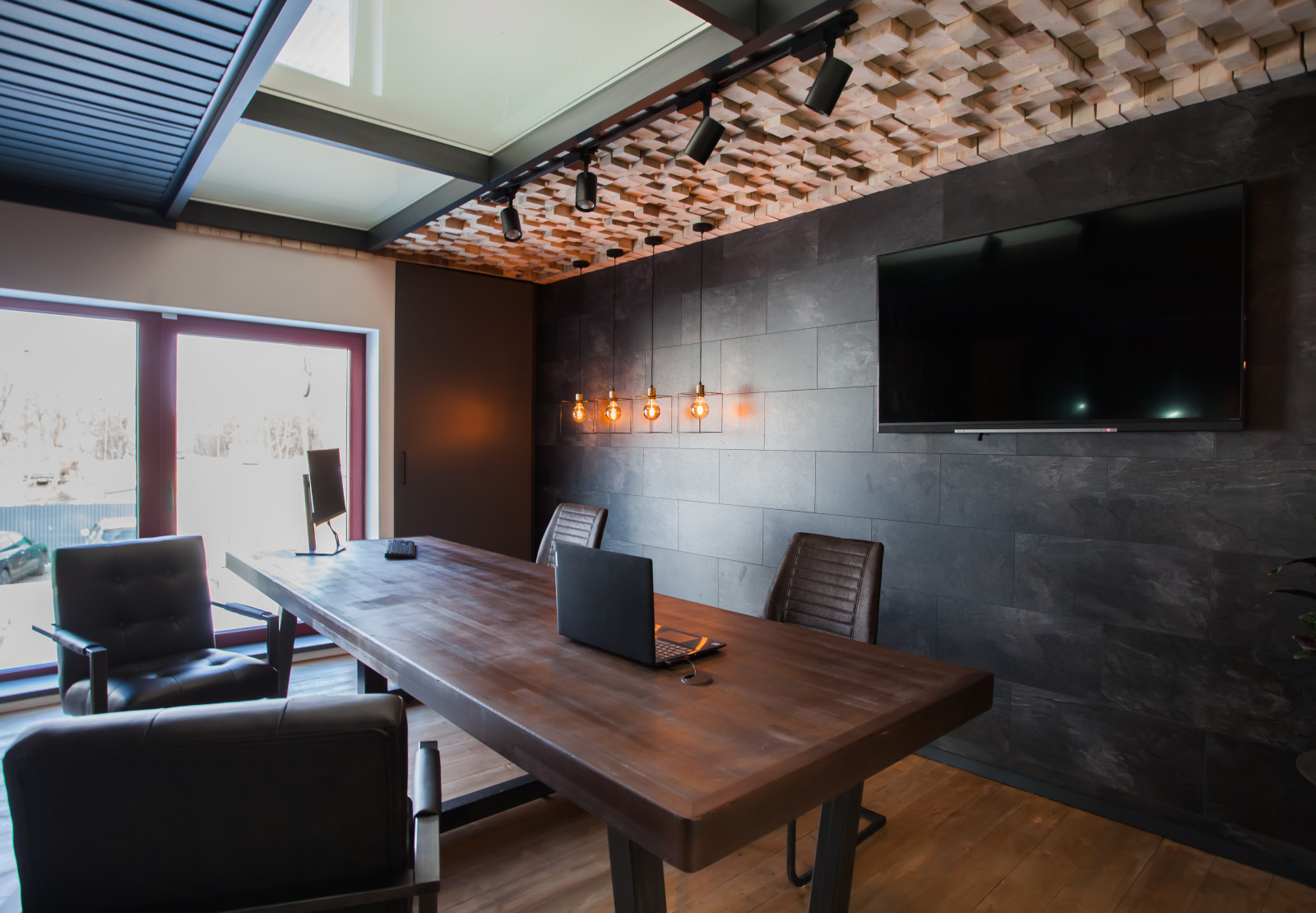 Офис производственной фирмы в Калининграде