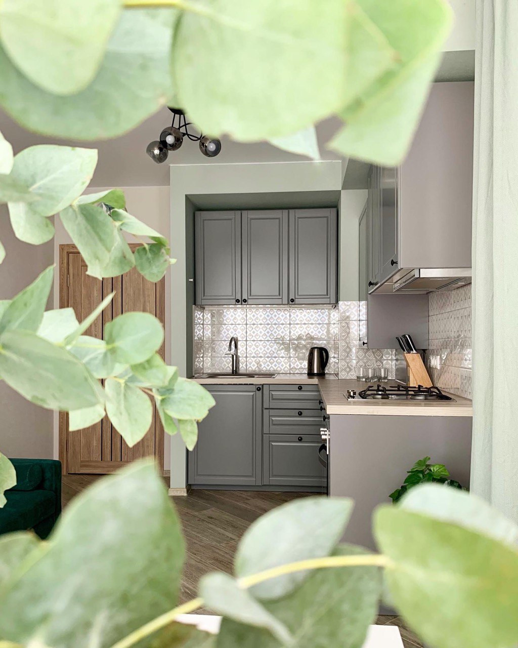 Обложка проекта: Уютная однушка на море