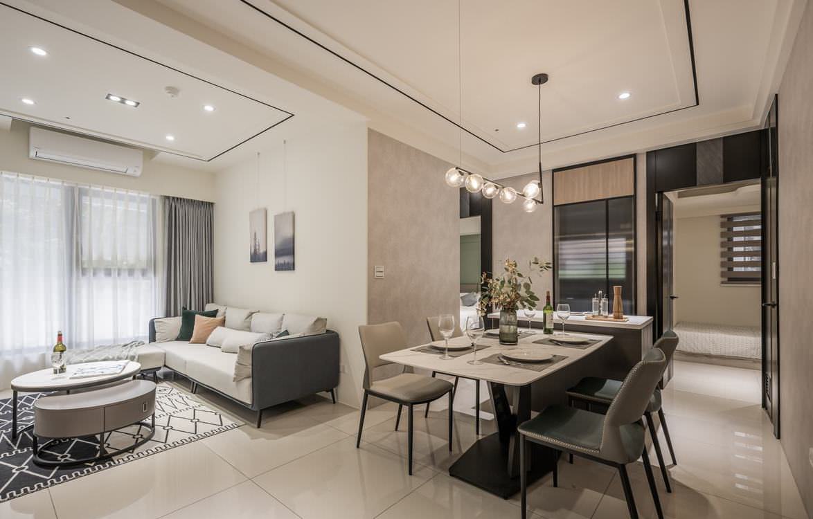 Благородные кремовые тона в современной квартире для большой семьи от L DESIGN