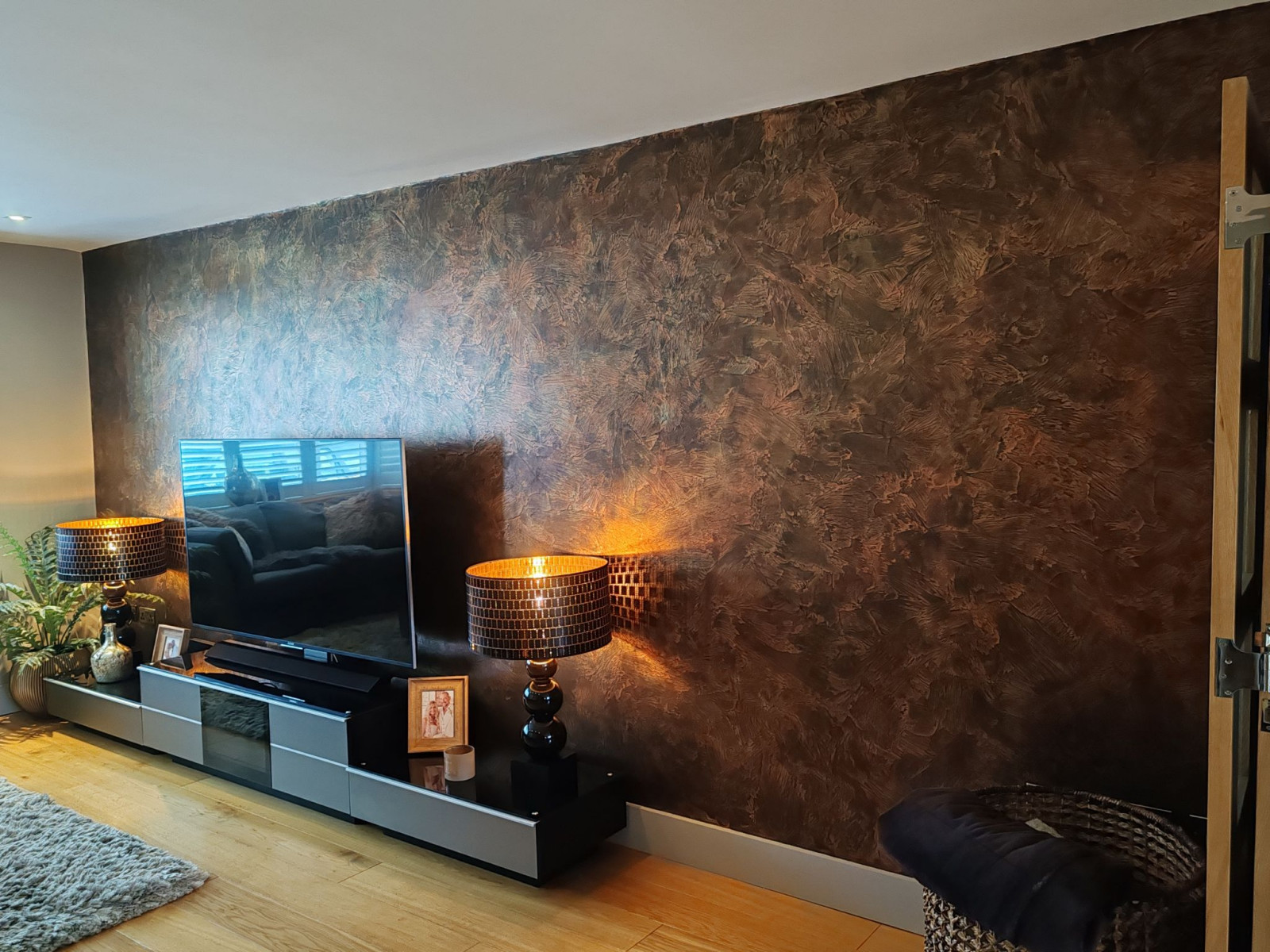 Акцентная стена Венецианская декоративная штукатурка