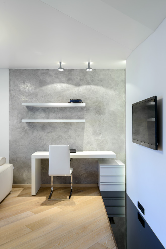 оттенки серого..