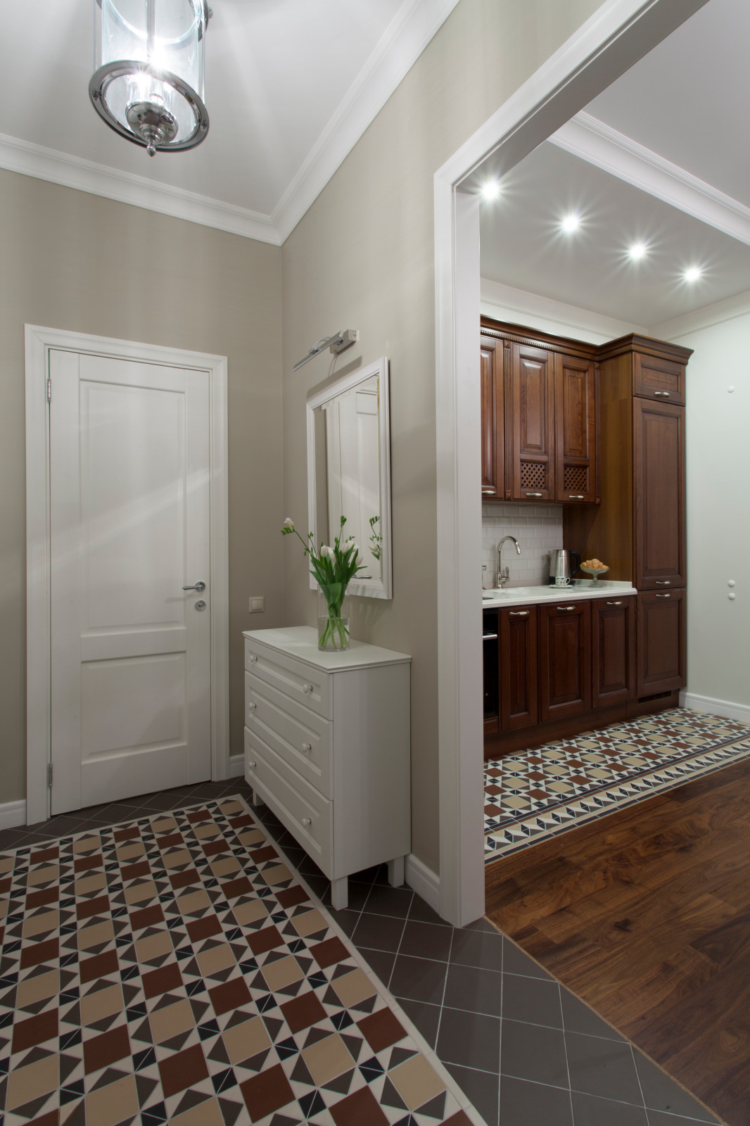 Обложка альбома: прихожая