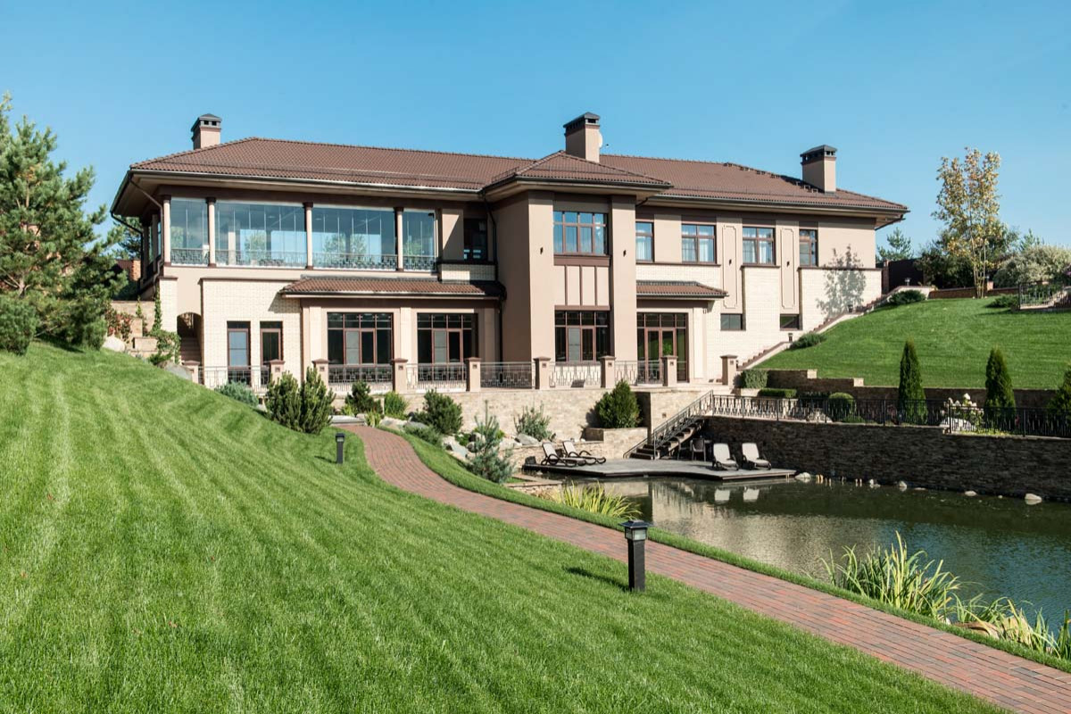 Как правильно: Выбрать место для дома в границах участка