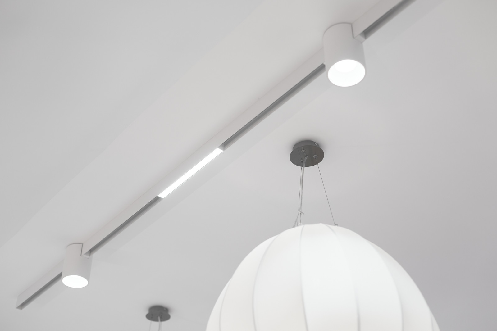 Slim Magnetic Трековый светильник 12W 4200K Solo белый 85054/01