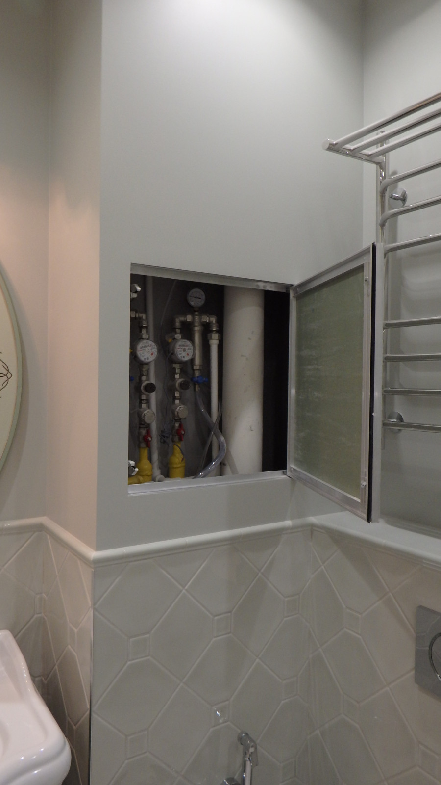 Обложка проекта: ЖК Вивальди - новый санузел в квартире-студии в новостройке с душевым углом