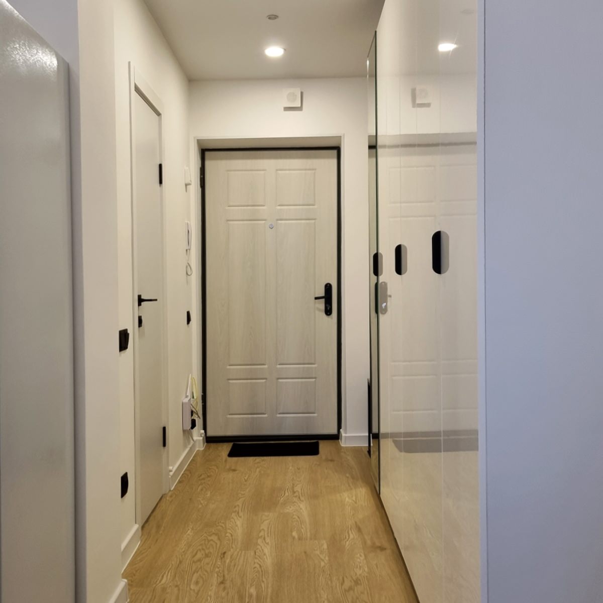 квартира-студия 25 м. кв. ЖК Амград