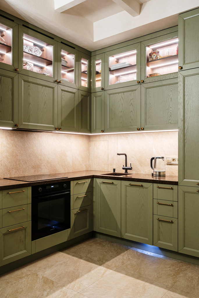 Кухня с фасадами из массива дуба