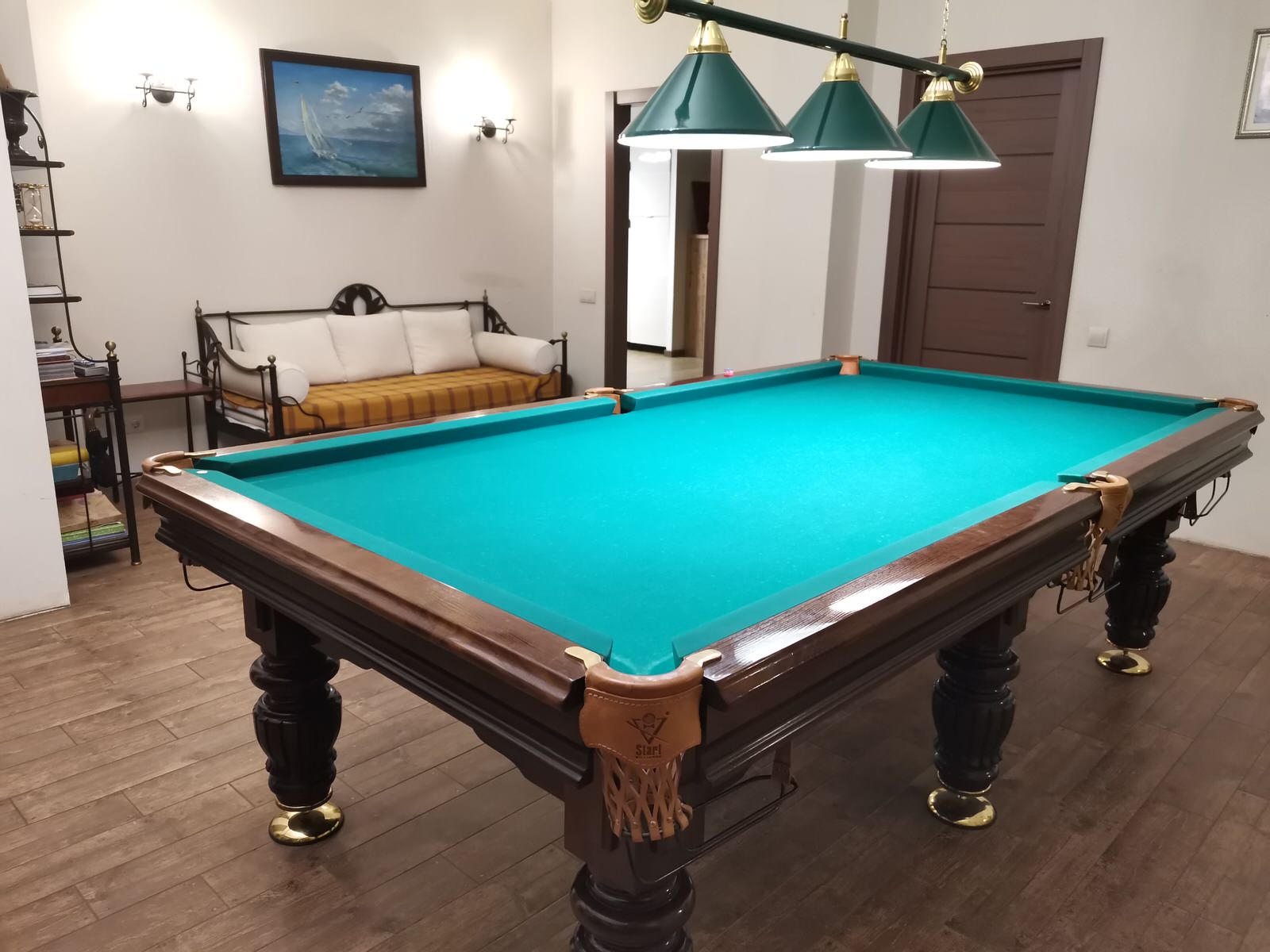 Обложка проекта: Бильярдная в частном доме