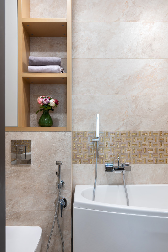 Разные полюса.