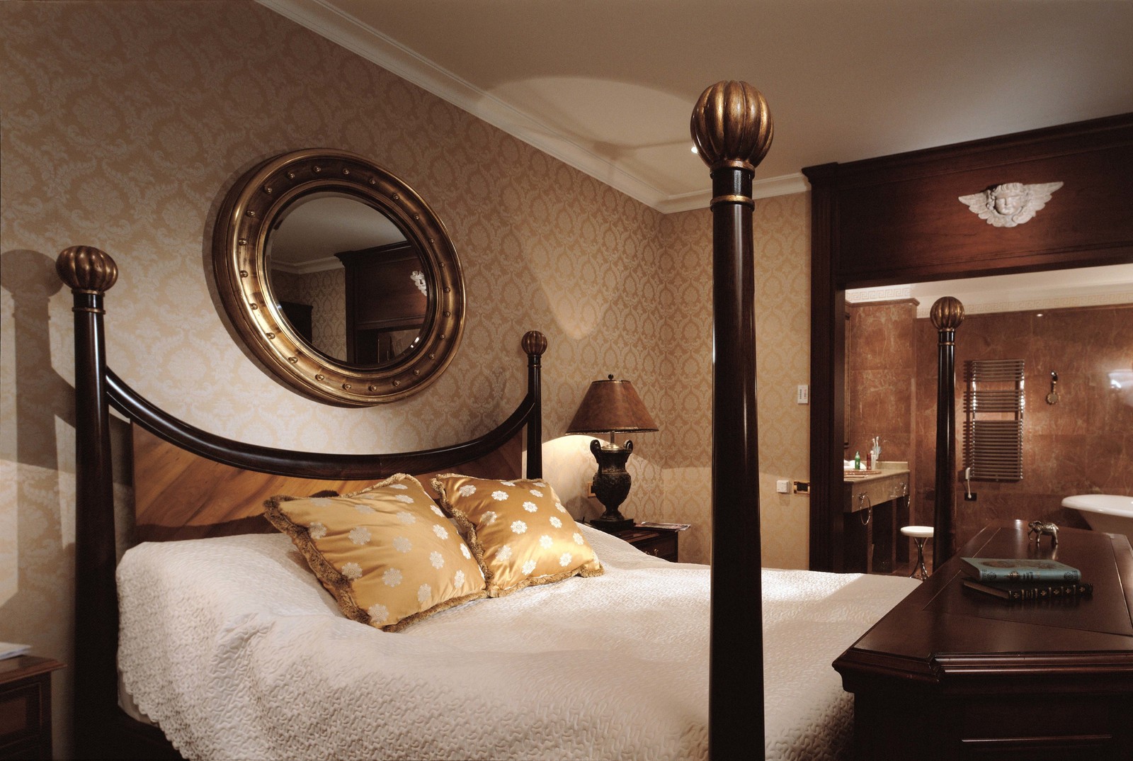 КВАРТИРА НА АРБАТЕ