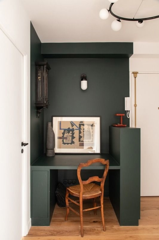 Отделка рабочего места декоративной штукатуркой