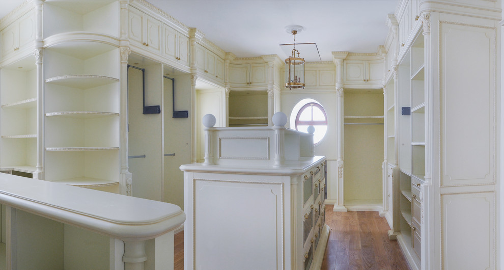 Гардеробная в Классическом стиле