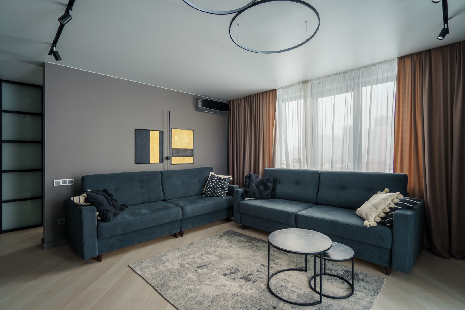 Темные акценты