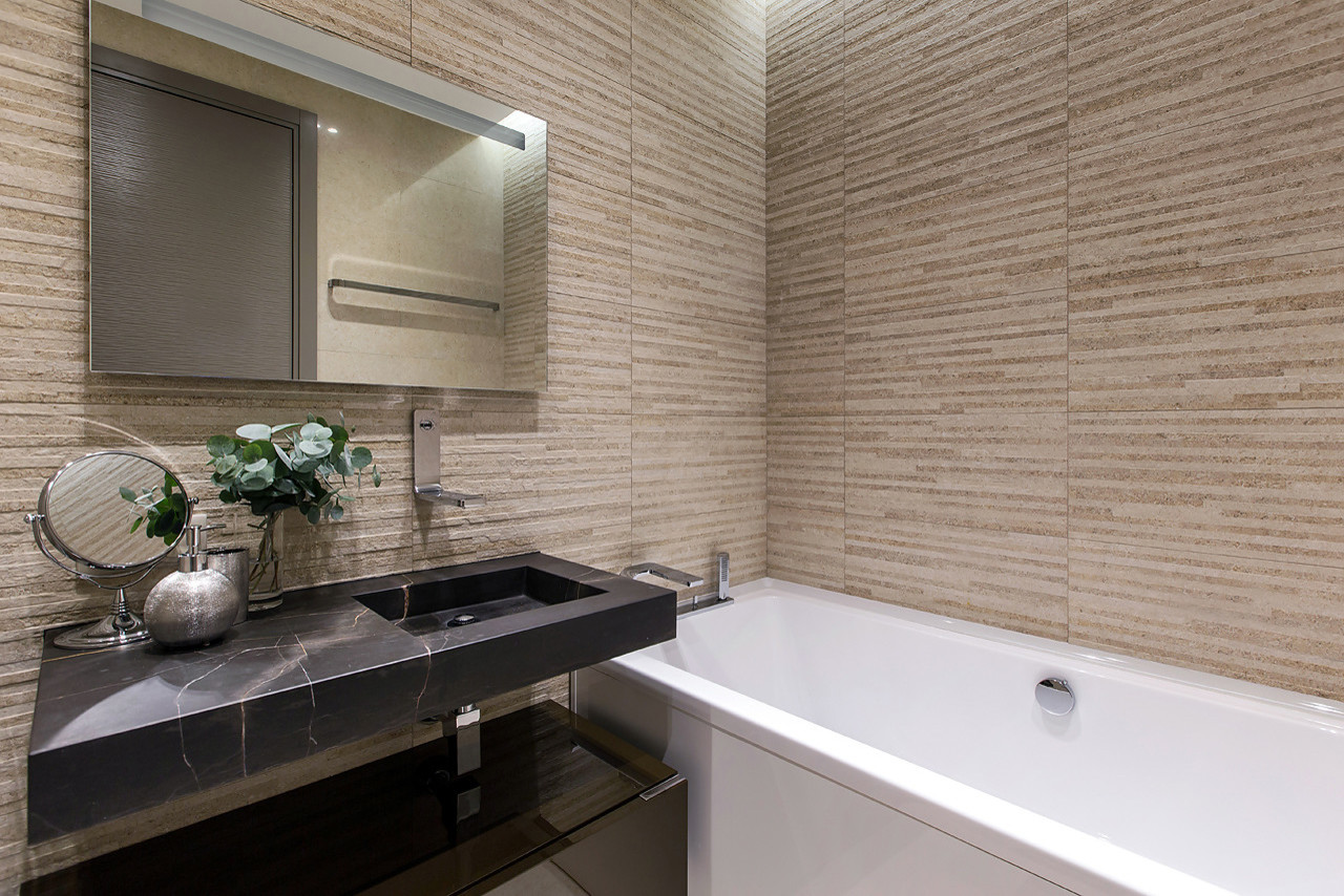 Houzz тур: Современный интерьер с глянцем и мраморной плиткой