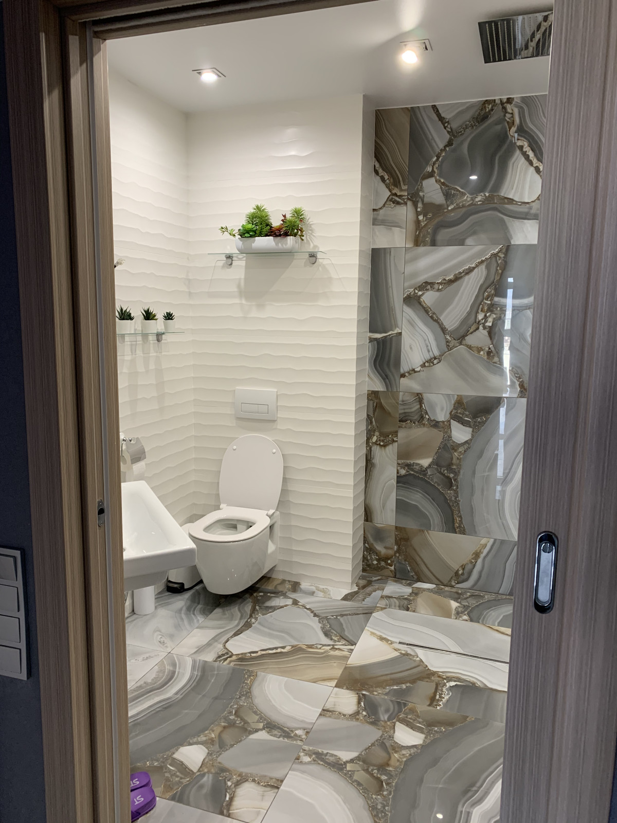 Одна квартира из двух