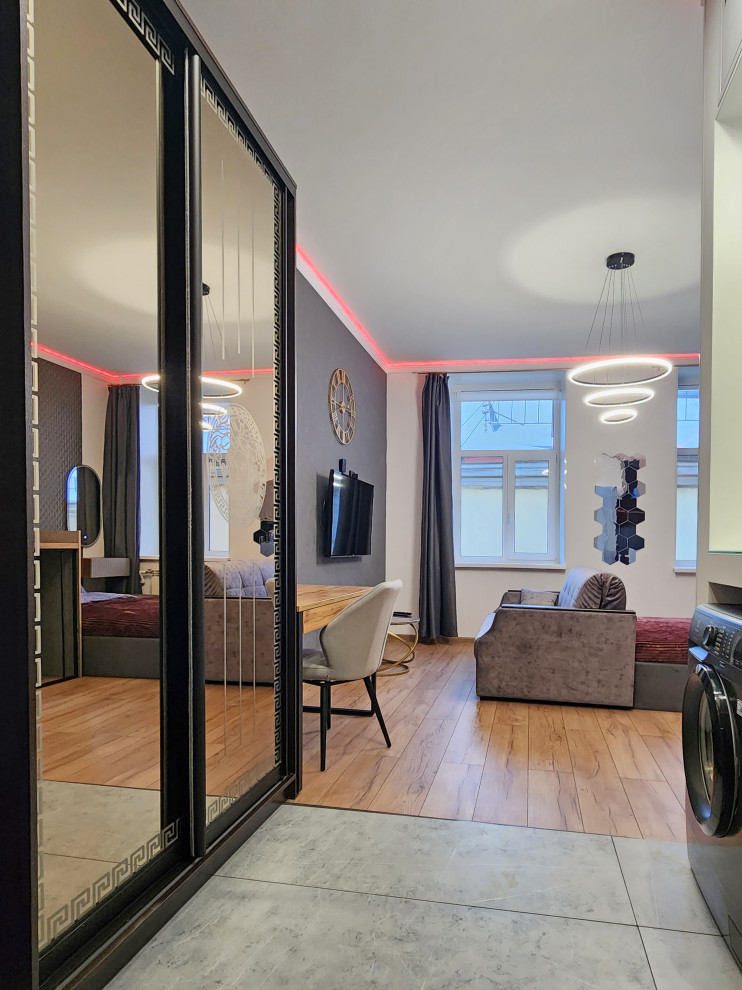 Студия в центре СПб на Невском