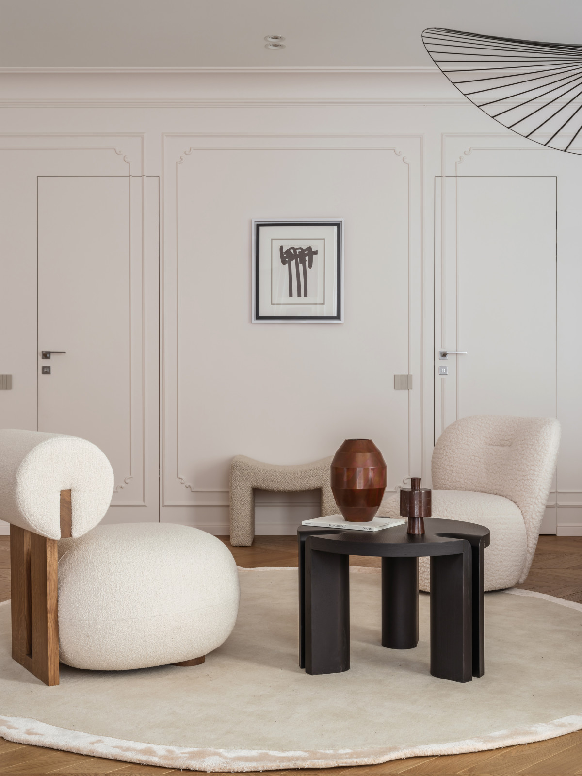 Французское настроение и мотивы шинуазри: семейная квартира