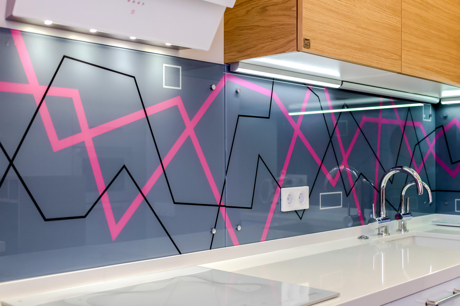 Кухня "Змейка". Проект для программы "Квартирный вопрос"