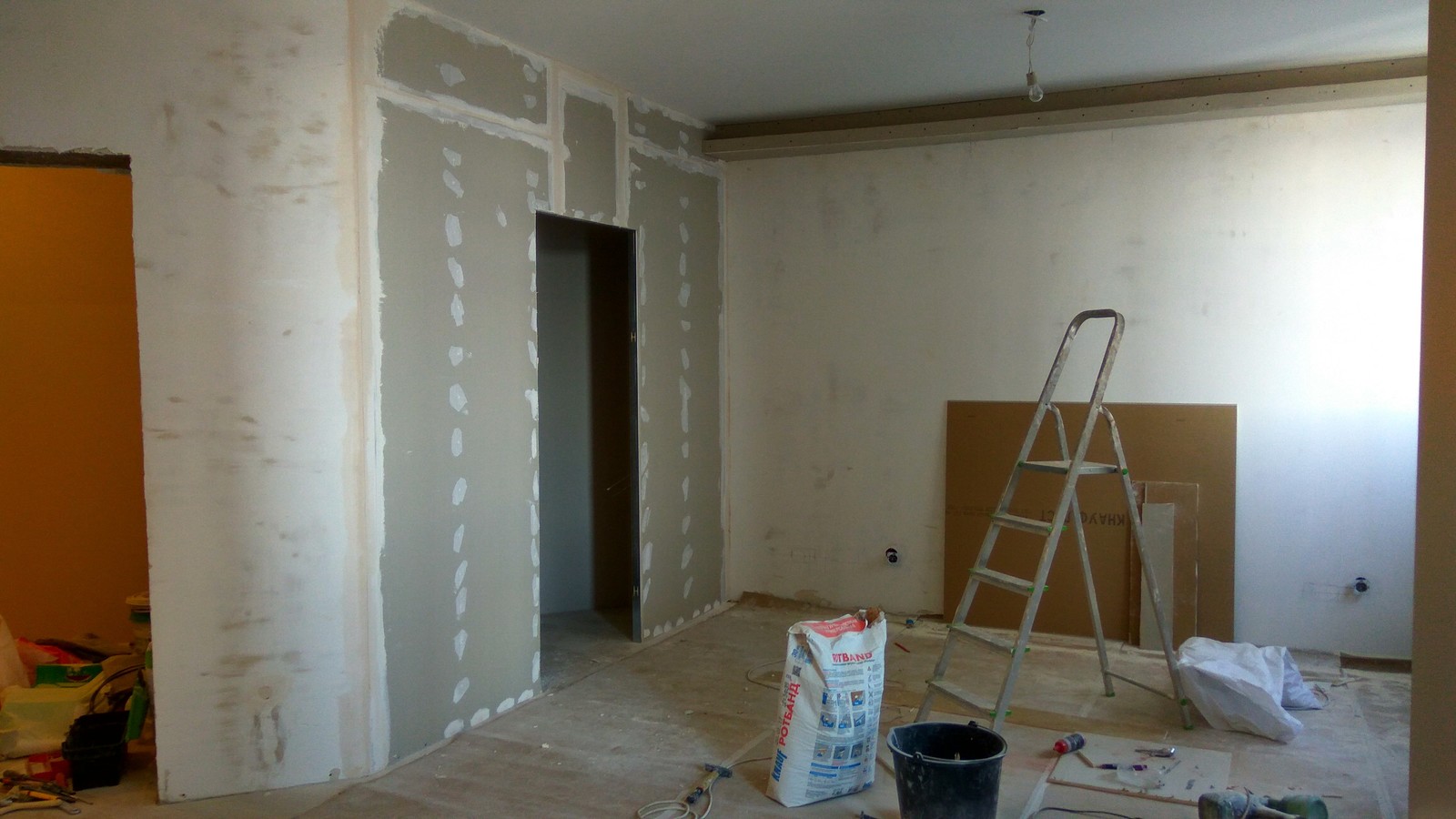 Квартира студия в смешанном стиле.