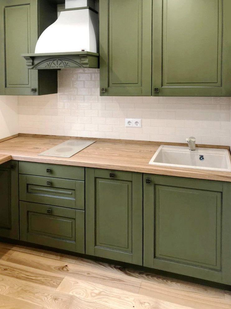 Уютная кухня в деревенском стиле