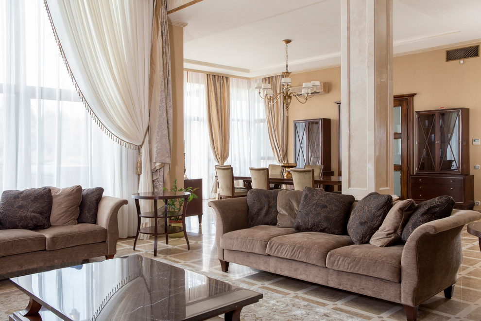 Houzz тур: Дом с витражом и умиротворяющими интерьерами
