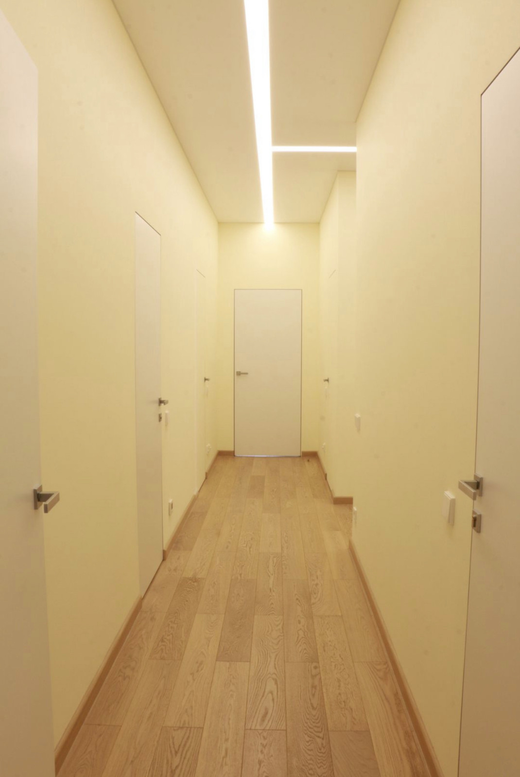 ремонт трёхкомнатной квартиры 130 кв "под ключ"