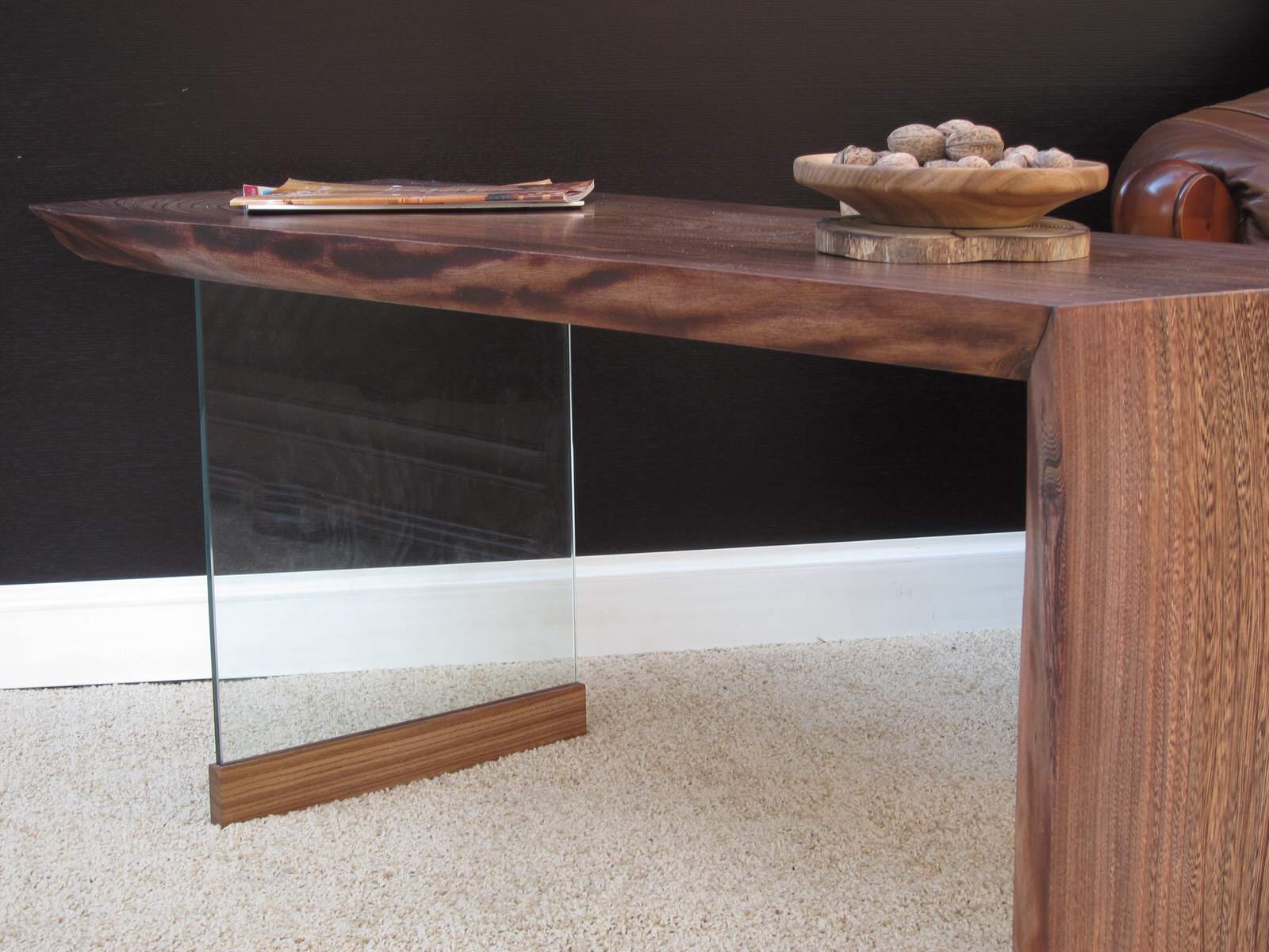 Столы из массива