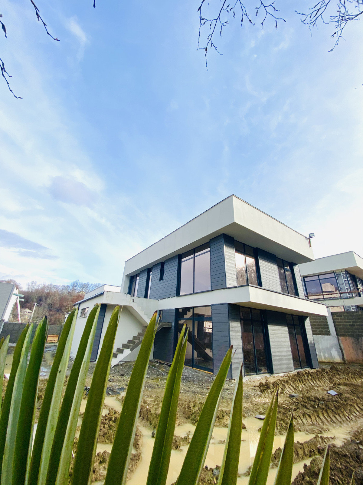 Отделка фасадов коттеджного поселка