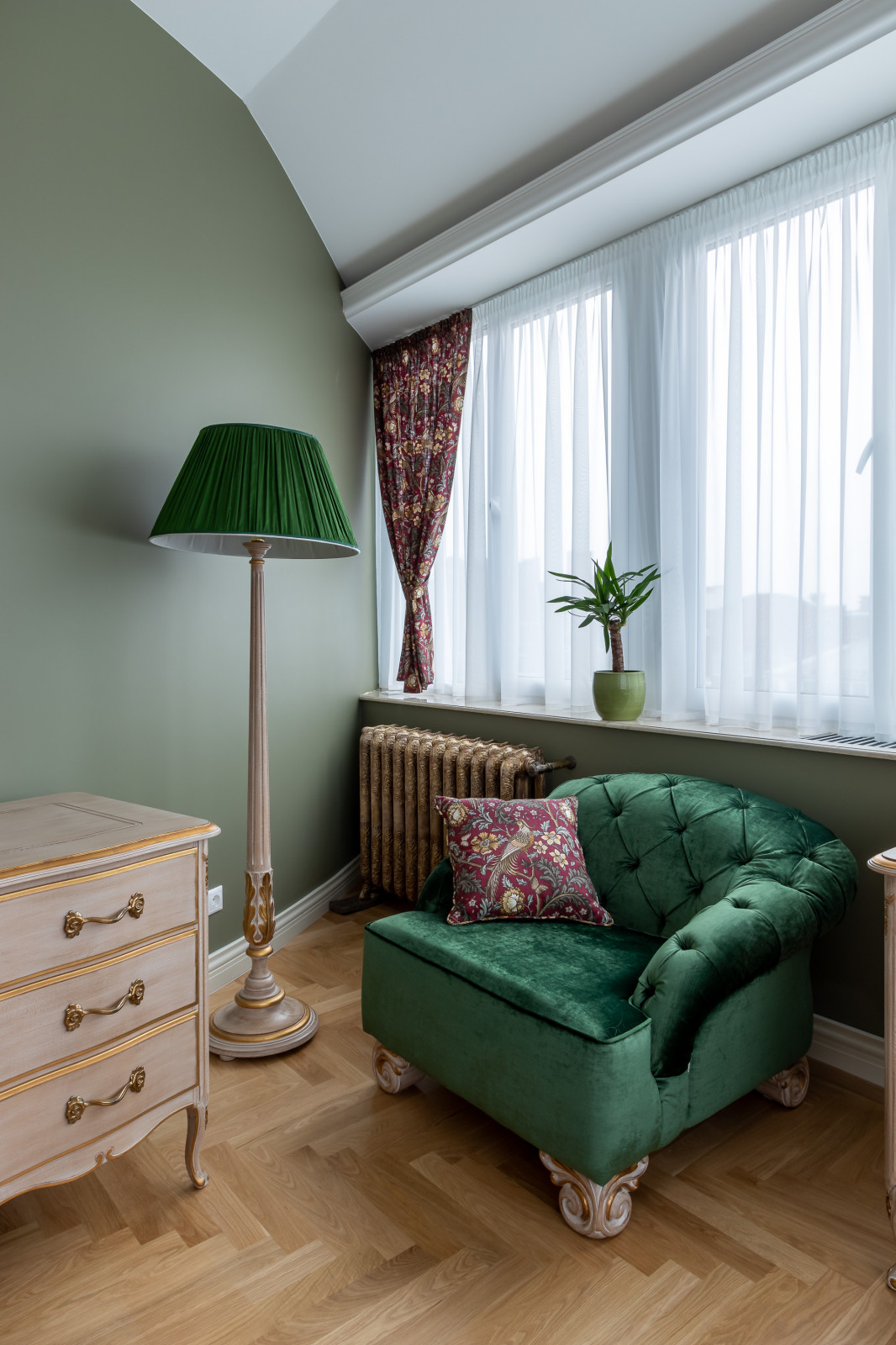 Дворец в многоквартирном доме