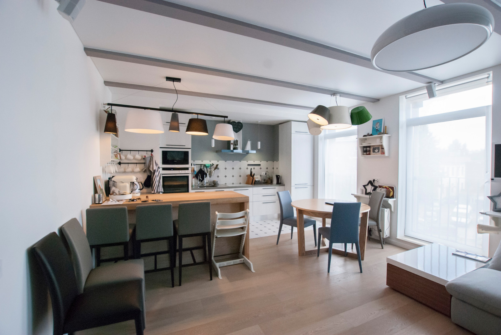 Modern and lignt 140 sq. m. appartment in Saint-Petersburg