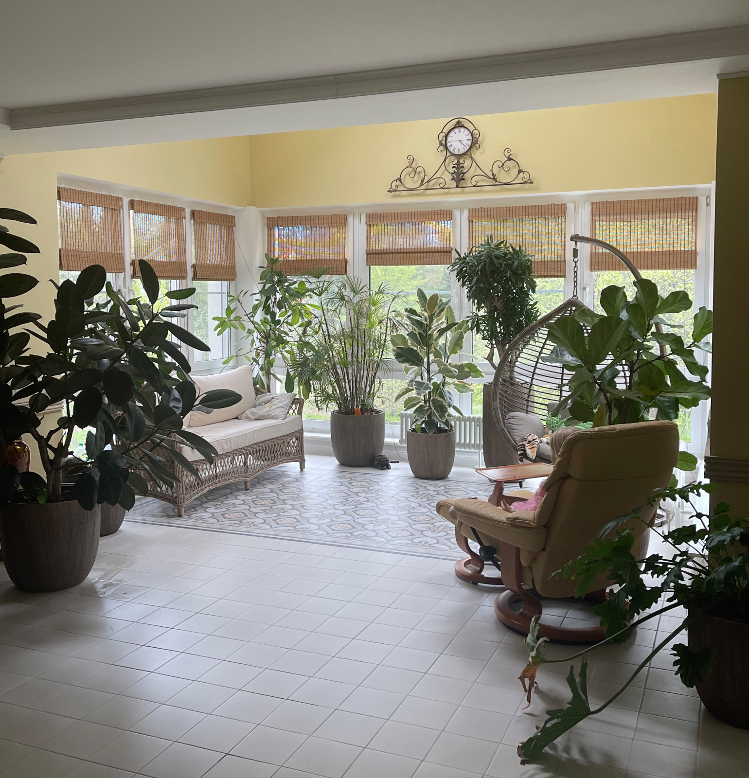 Мансардный этаж в загородном доме