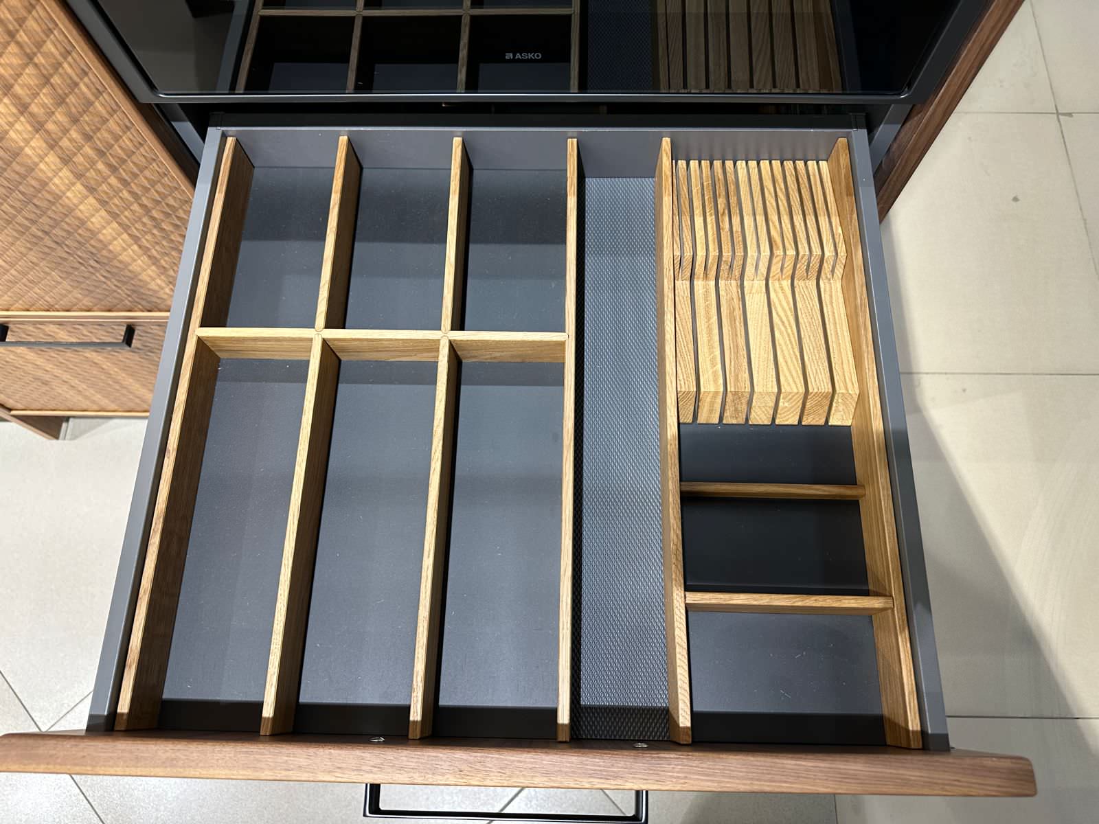 Кухонное наполнение для салона "Кухни ДРИАДА"