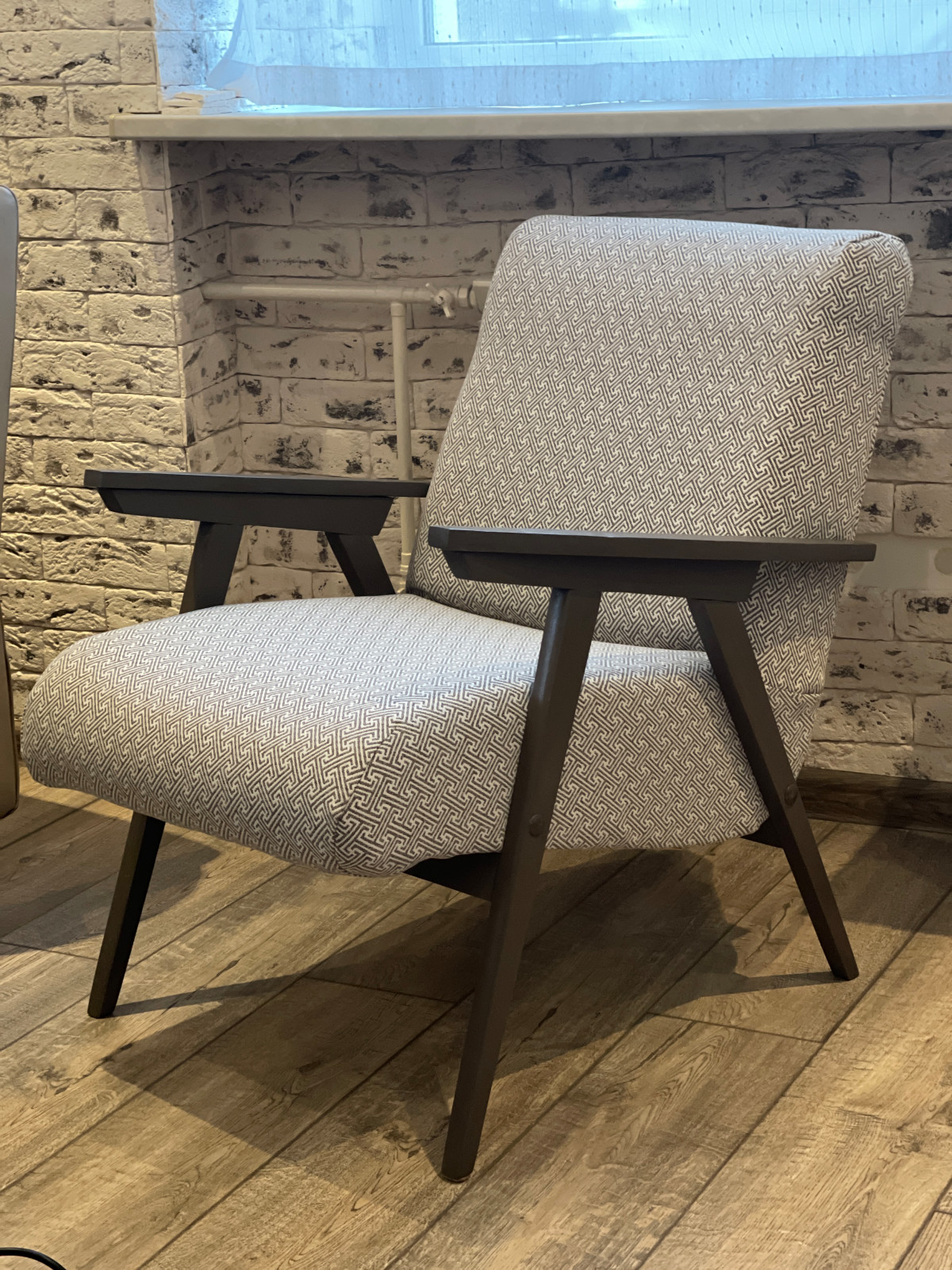 Работы нашей студии -стулья и кресла