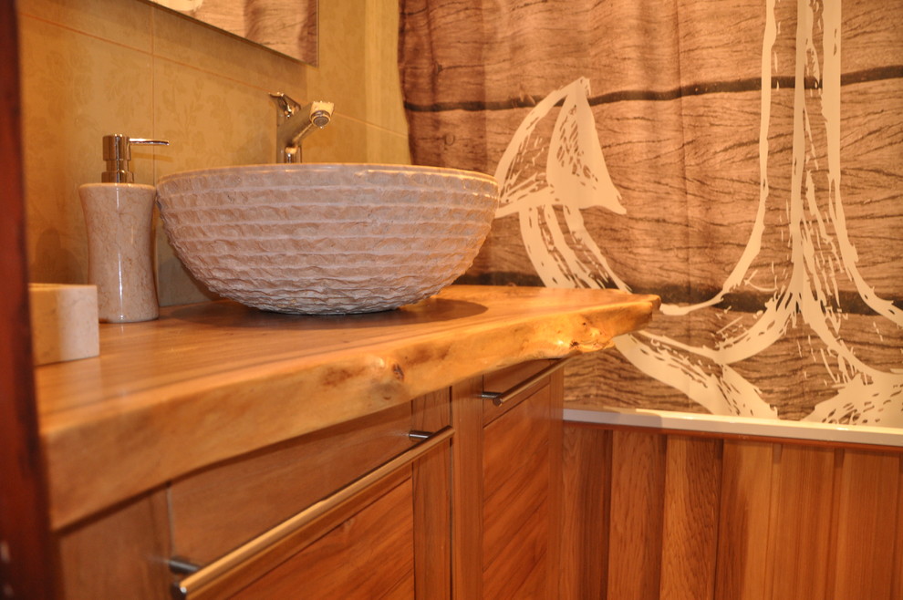 Обложка проекта: Столешница для ванной комнаты из слэба карагача