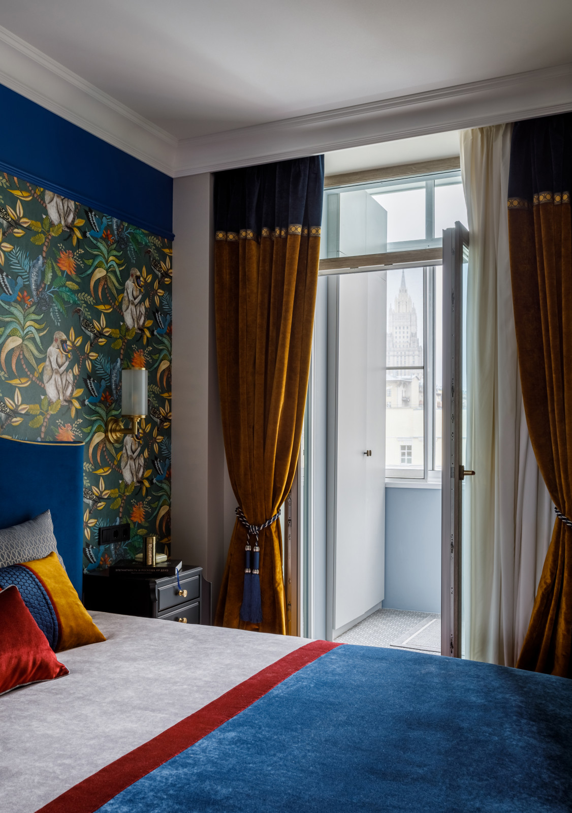 Яркая 3-х комнатная квартира на месте бывшей коммуналки