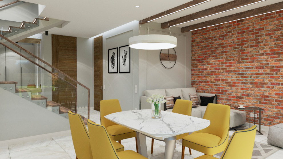 Обеденный стол