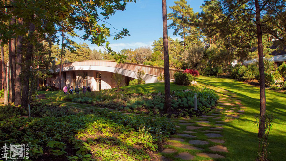 Ландшафтный дизайн лесного участка и кровли