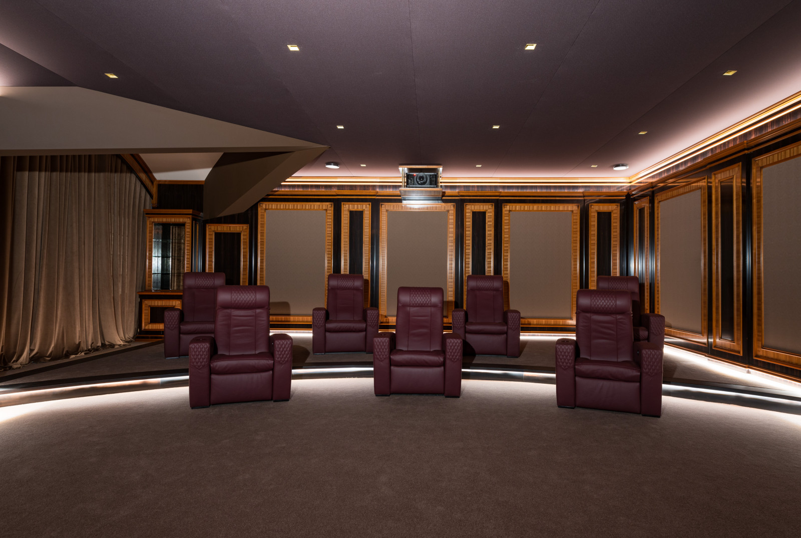 Домашний кинотеатр