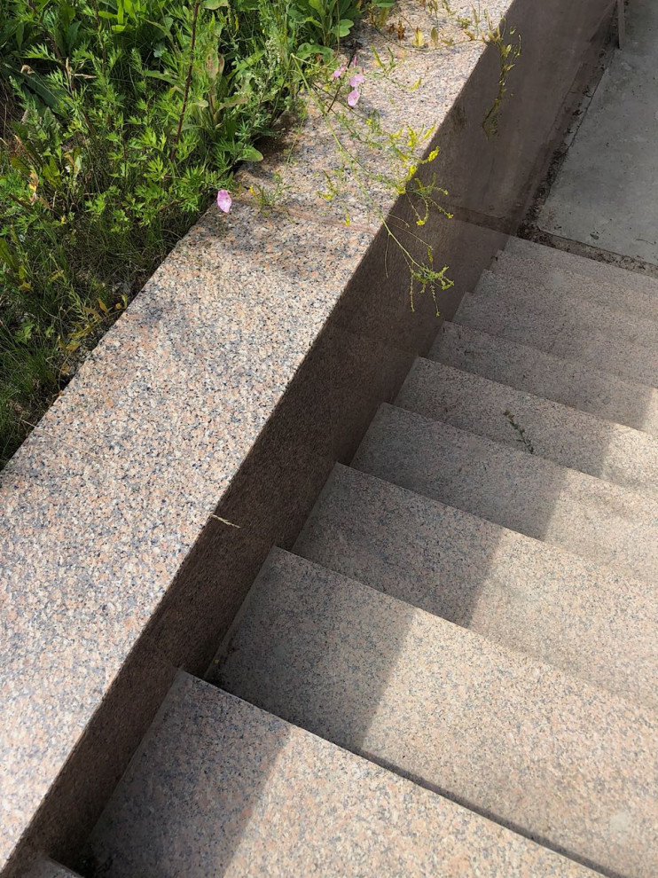 Лестница из гранита "Изабель"