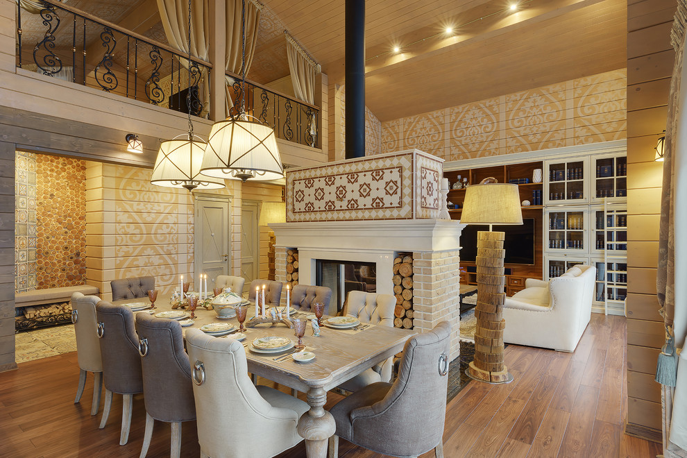 Дом на берегу реки