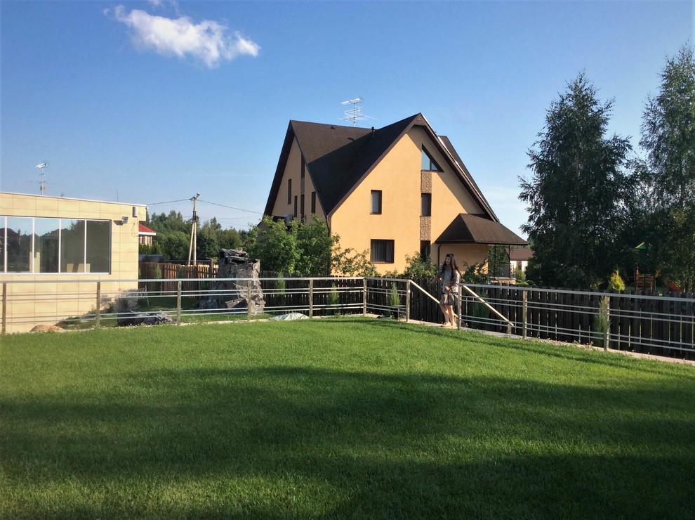 HI-TECH на обломках мегалитового комплекса